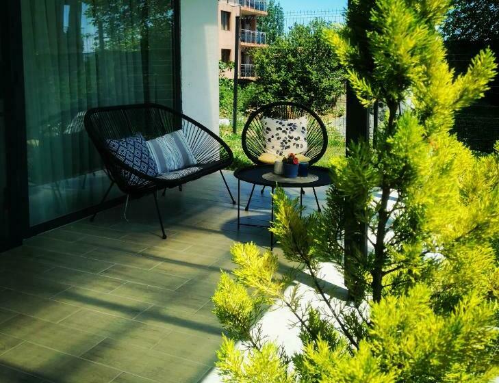 بنسيون Blue Breeze