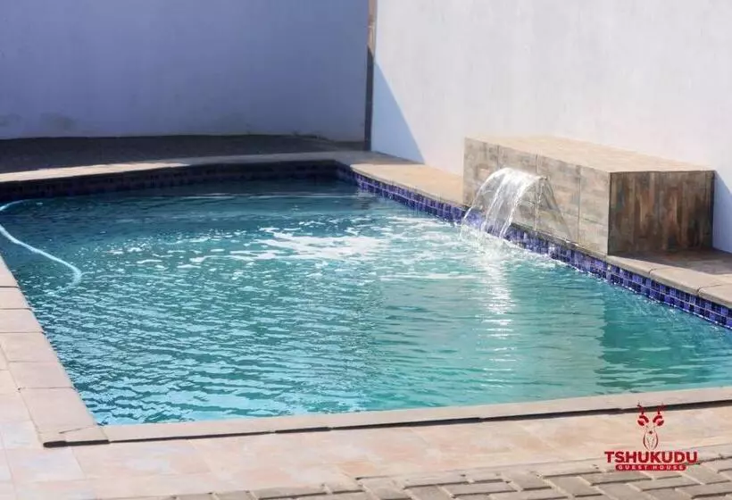 پانسیون Tshukudu Guesthouse