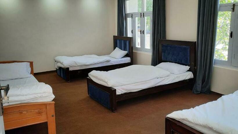 پانسیون Alpen Hotel Skardu