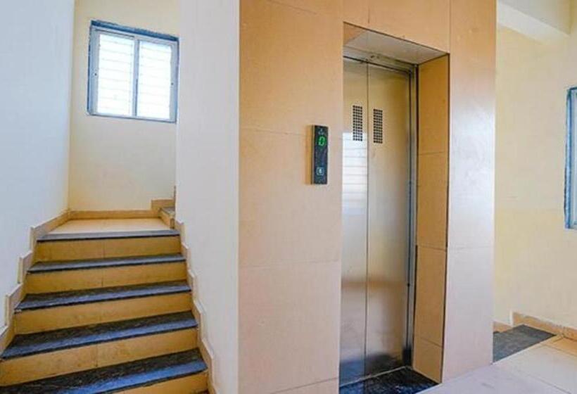 Отель Fabexpress Deluxe