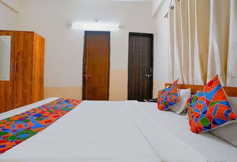 Отель Fabexpress Deluxe