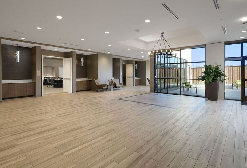 فندق Springhill Suites By Marriott Lindale