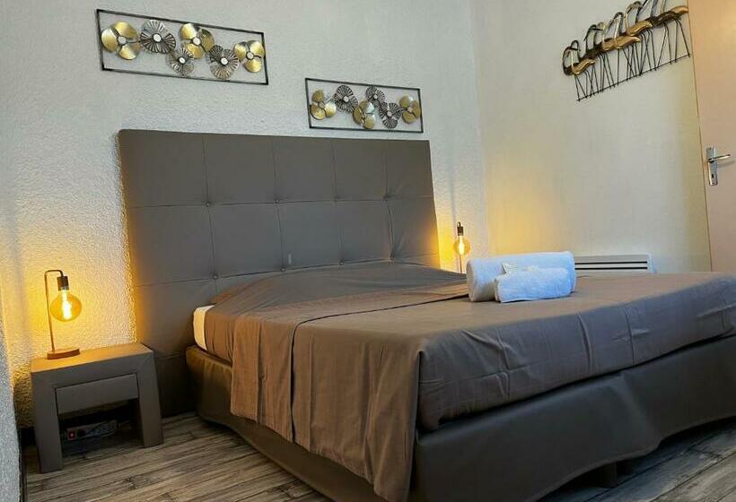 هتل Auberge De La Voute