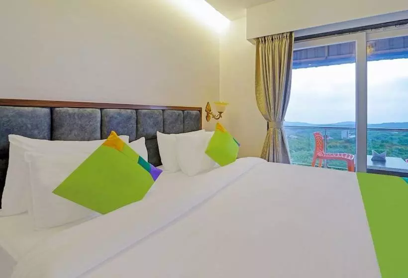 ホテル Treebo Shindola Resort