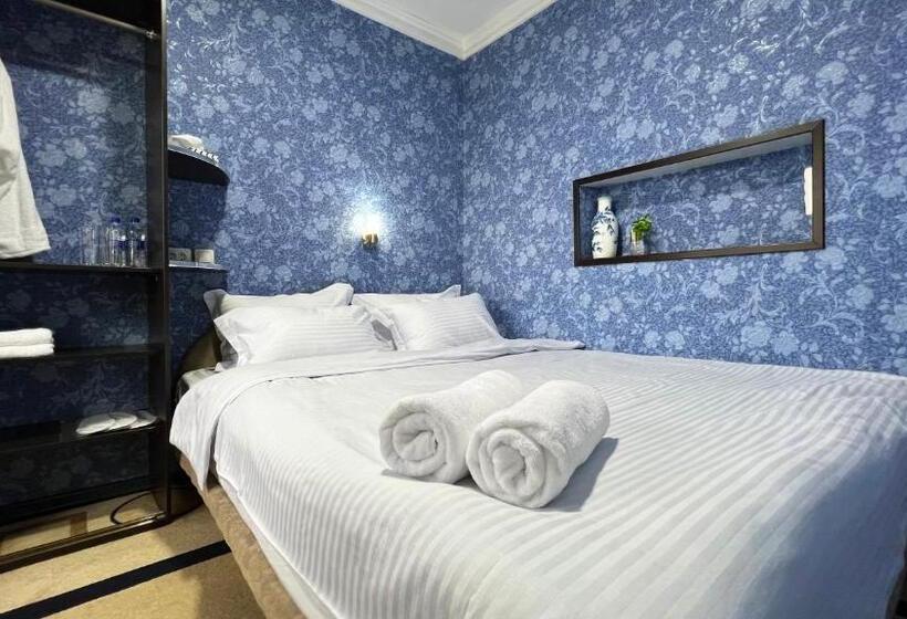 پانسیون Frodo