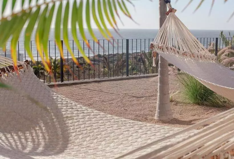 Topia Retreat  Surf Suite Norte