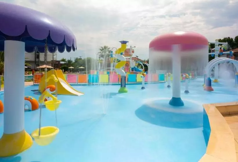 Cronwell Platamon Resort