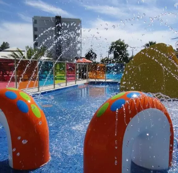 Cronwell Platamon Resort