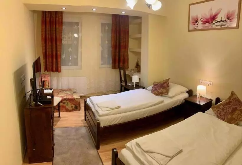 Отель Aranykorona