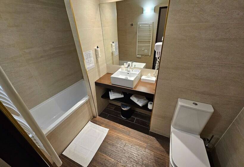 Отель Best Western Terre De Provence