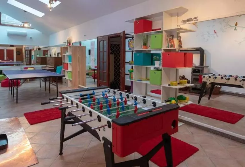 酒店 Bikavölgyi Panzió