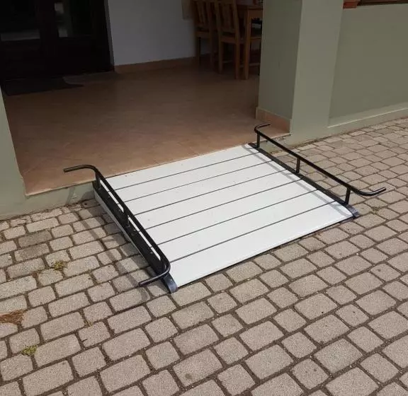 酒店 Bikavölgyi Panzió