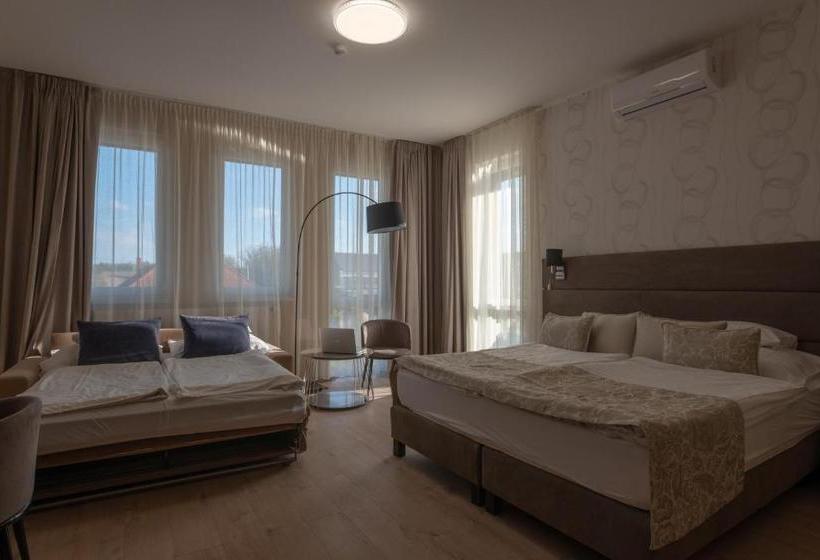 فندق Faluközpont