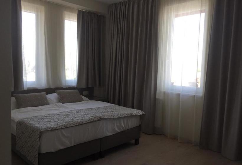 فندق Faluközpont