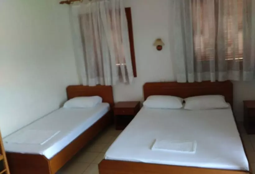 בית מלון כפרי Guesthouse Arsenis