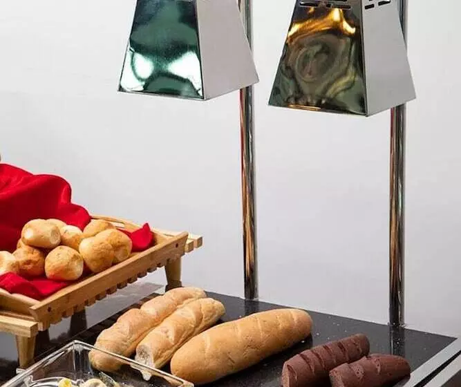 هتل Queen Mandalay