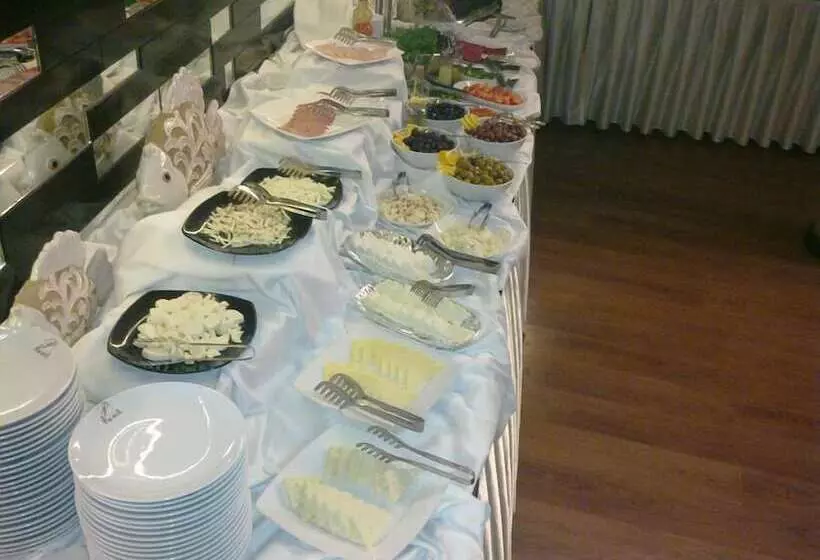 Pak Otel