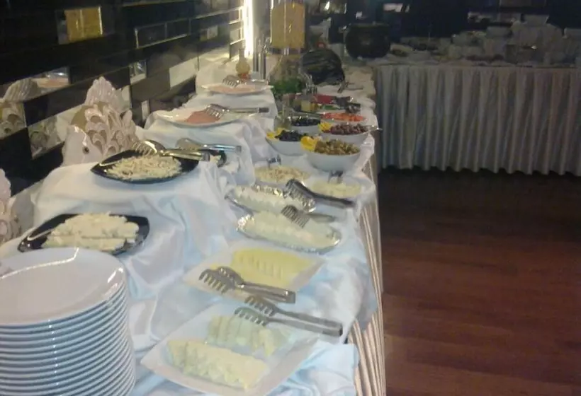Pak Otel