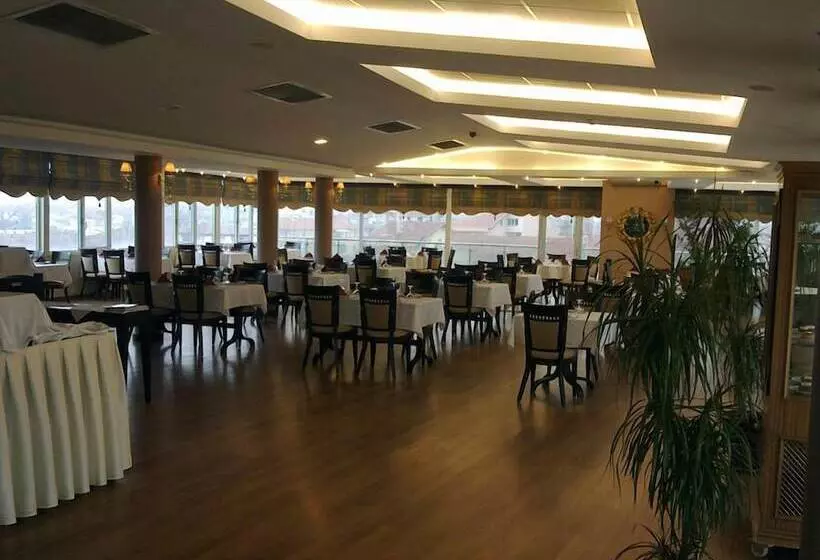 Pak Otel