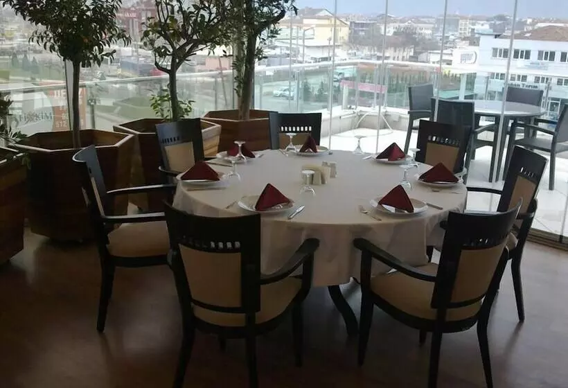 Pak Otel