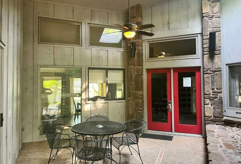 Golfside Vacation Home 1