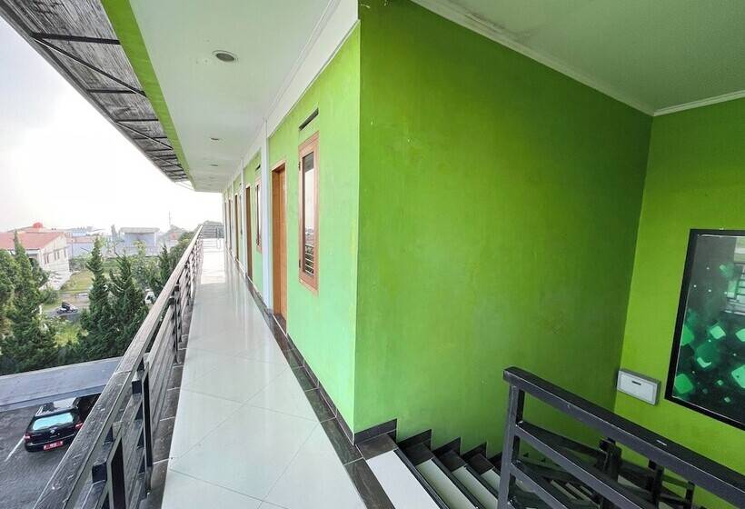 Szálloda Cemara Hijau