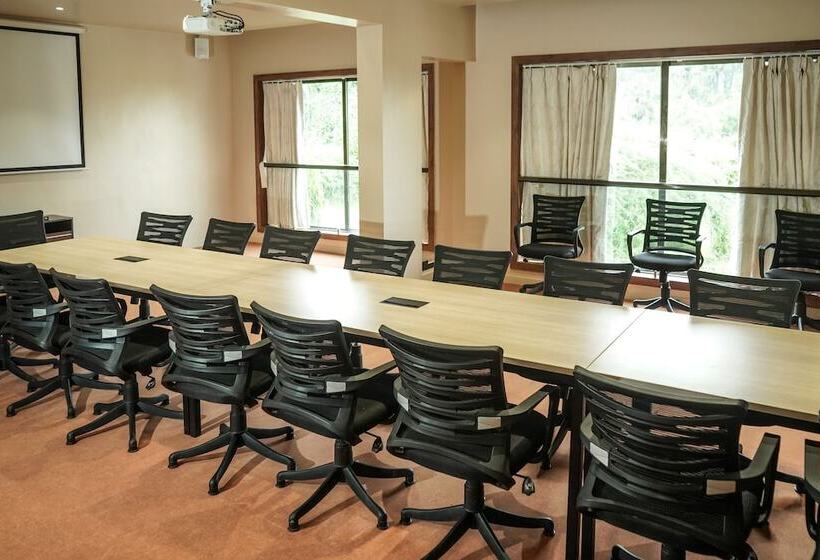 Hotel Nest Beacon Resort Daman