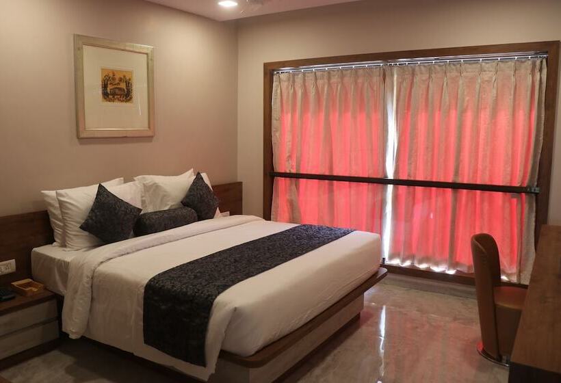 Hotel Nest Beacon Resort Daman