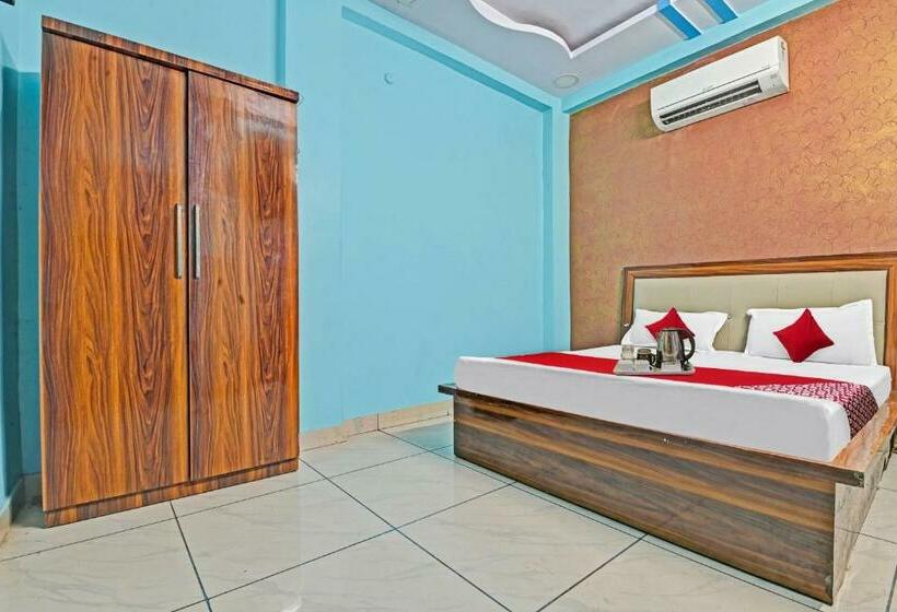 ホテル Oyo 89631 Shiv Nath