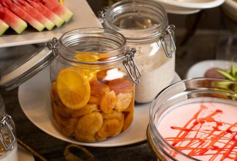 Luciana Hotel By Bratus