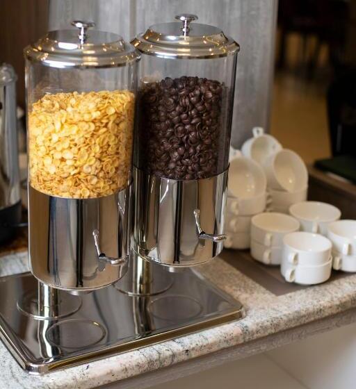 Luciana Hotel By Bratus