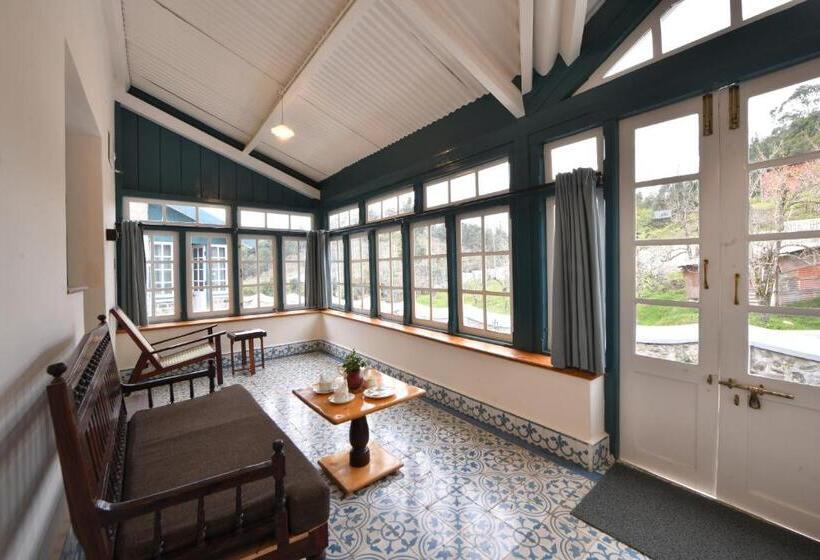 استراحتگاه The Hearth