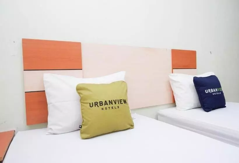 Urbanview Hotel Platinum Parepare