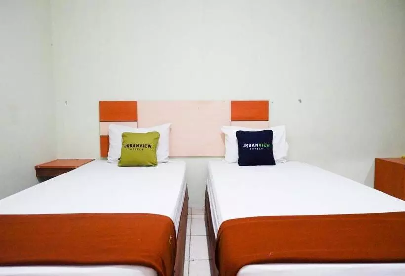 Urbanview Hotel Platinum Parepare