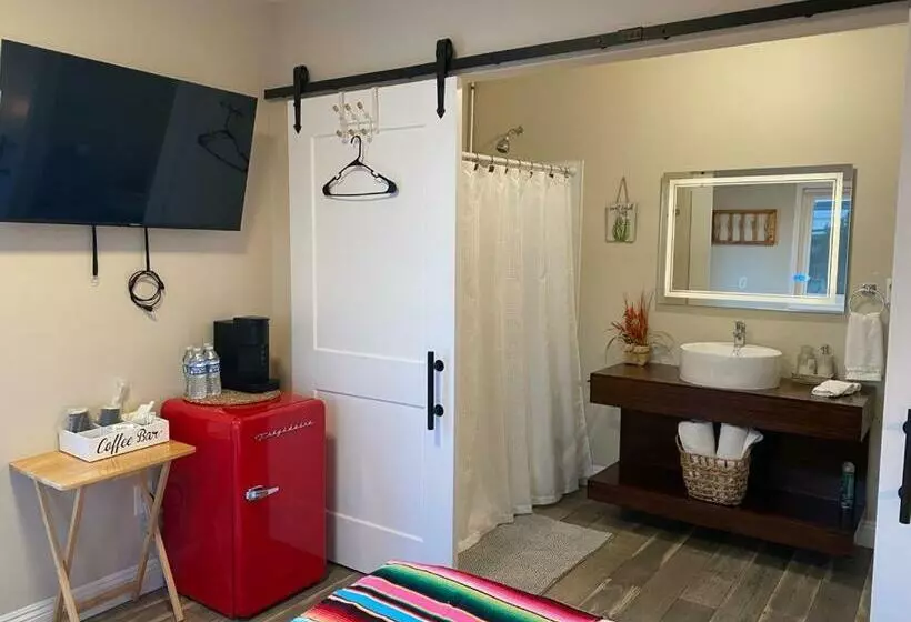 تختخواب و صبحانه Villa Loar Cabin 1