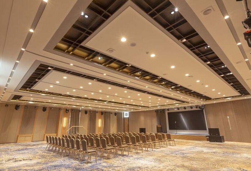 Millennium Plaza Hotel & Mall Ulaanbaatar