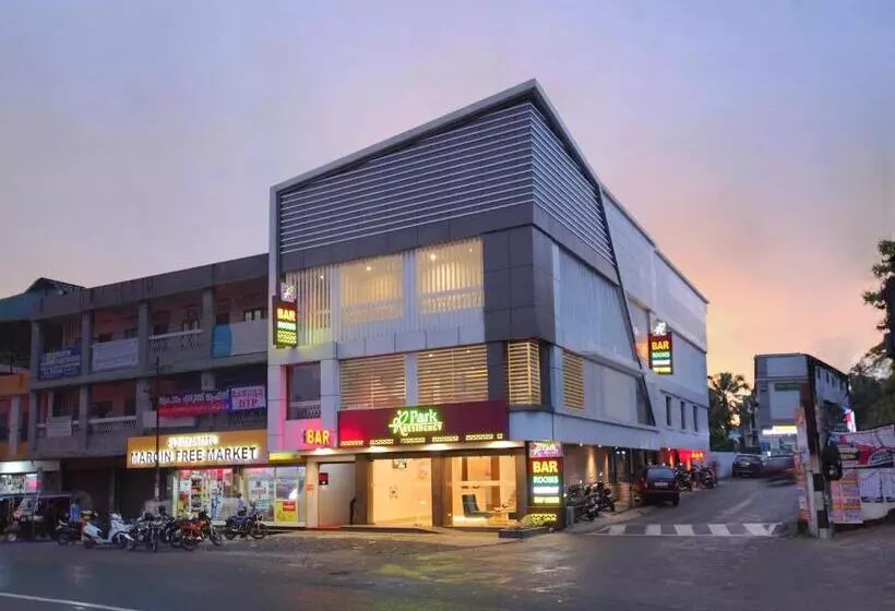 ホテル Park Residency Koothattukulam