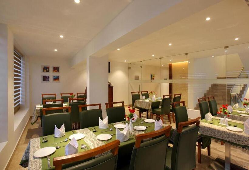 בית מלון כפרי Park Residency Koothattukulam