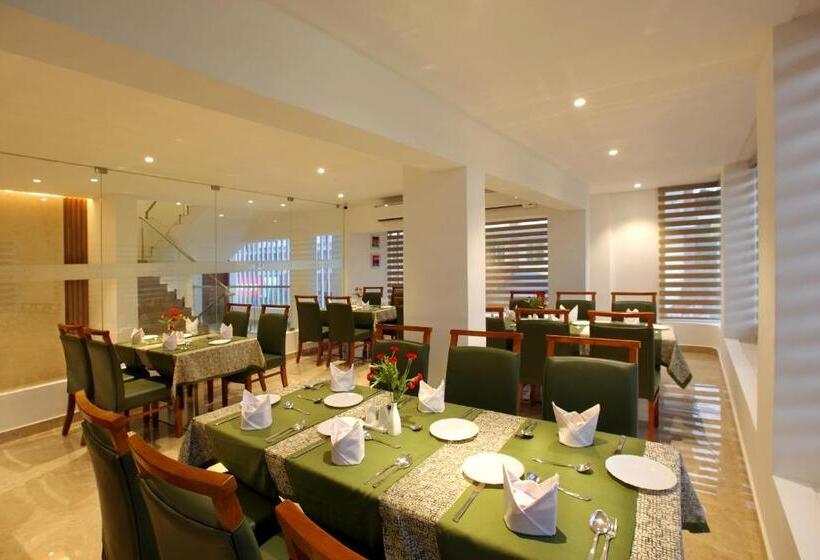 בית מלון כפרי Park Residency Koothattukulam