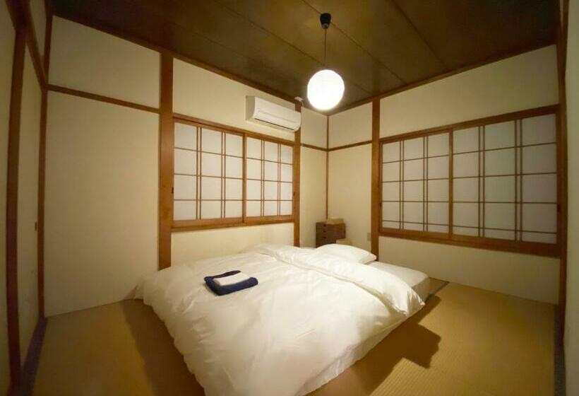 ユースホステル 湊庵 赤橙  So An Sekitou