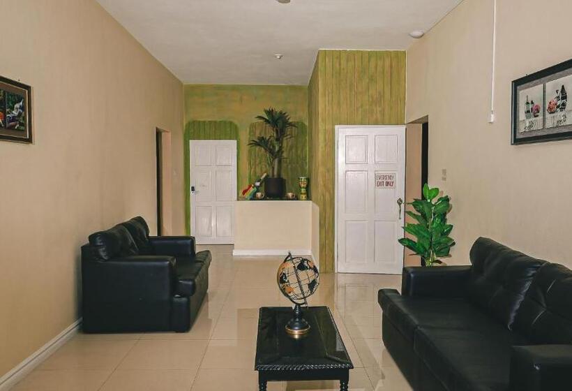 تختخواب و صبحانه Incognito Culture Rooms