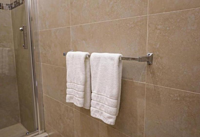 تختخواب و صبحانه Incognito Culture Rooms