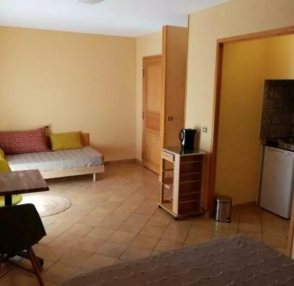 Majatalo La Villa Rosace