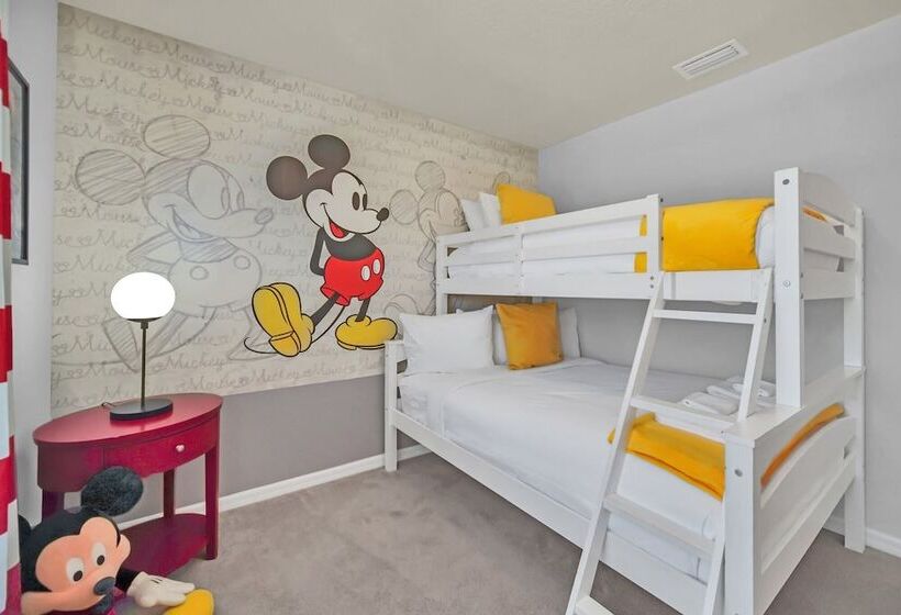 Stunning Lake View Themed Bedrooms With Comfortable And Sophisticated Decor 5ws886