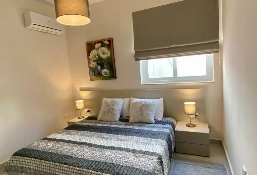 تختخواب و صبحانه Maltese Garden Villa