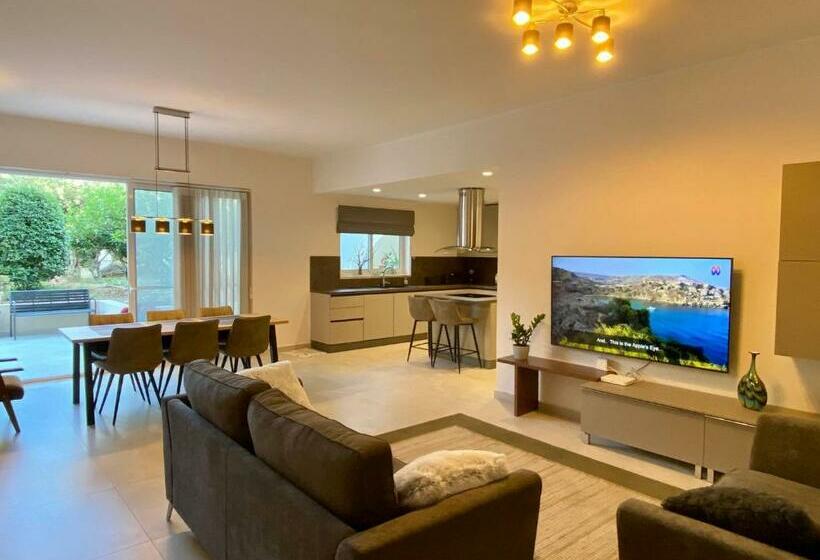 تختخواب و صبحانه Maltese Garden Villa