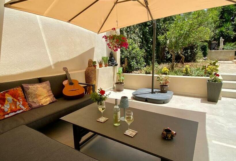 تختخواب و صبحانه Maltese Garden Villa