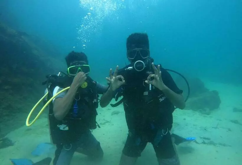 ホテル Parallel Villa