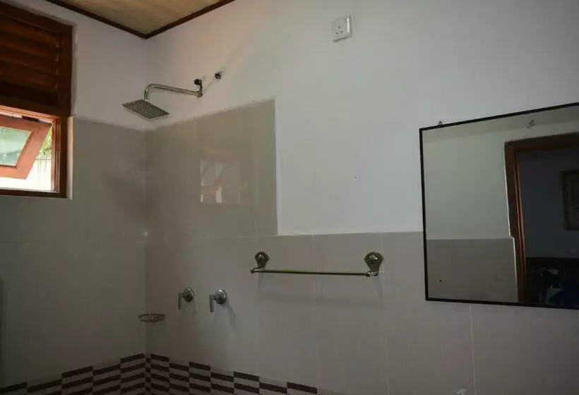 ホテル Parallel Villa