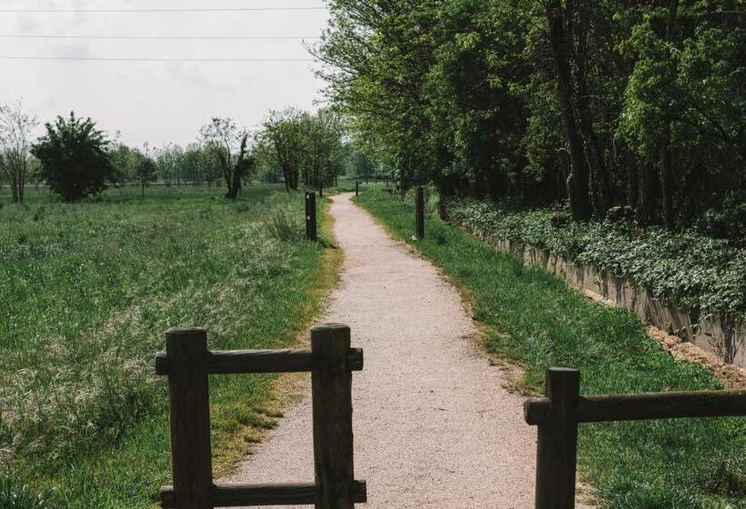 ベッドアンドブレックファースト Mela E Pera